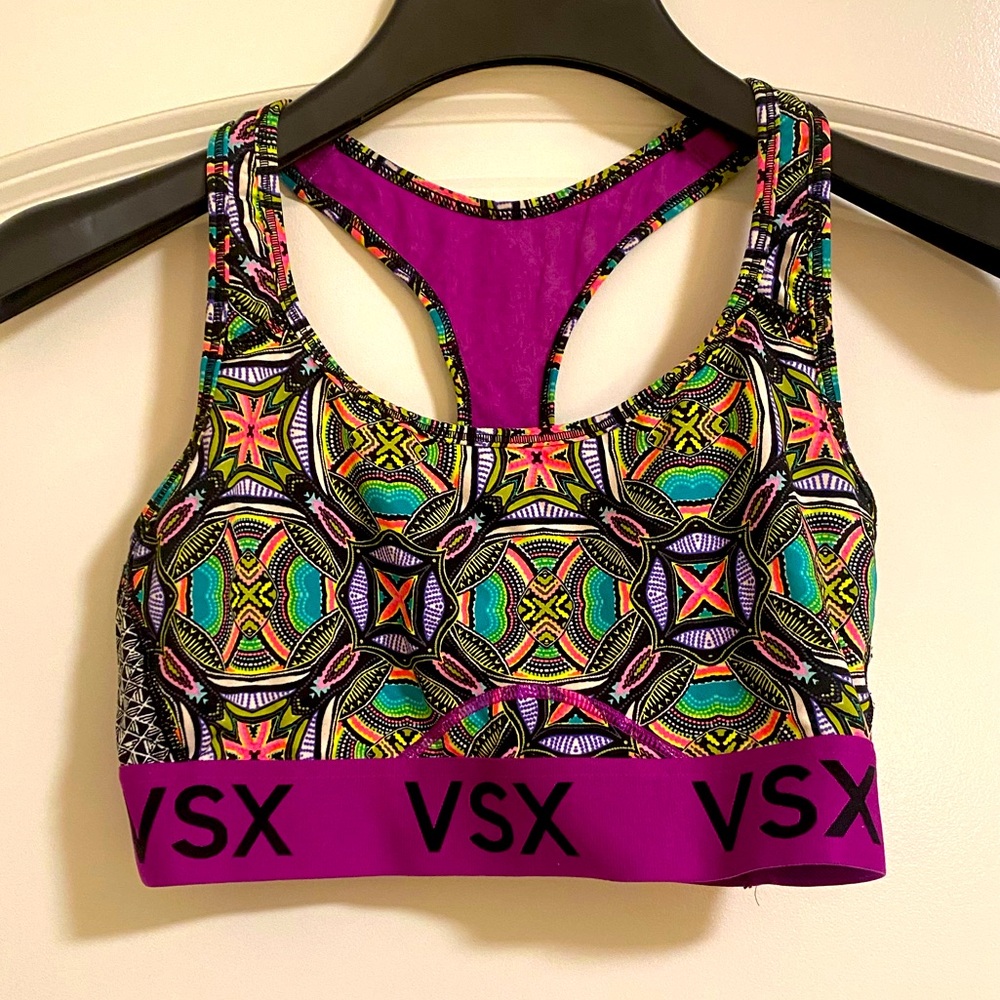 Victoria Secret Sports Bra, Size: Medium